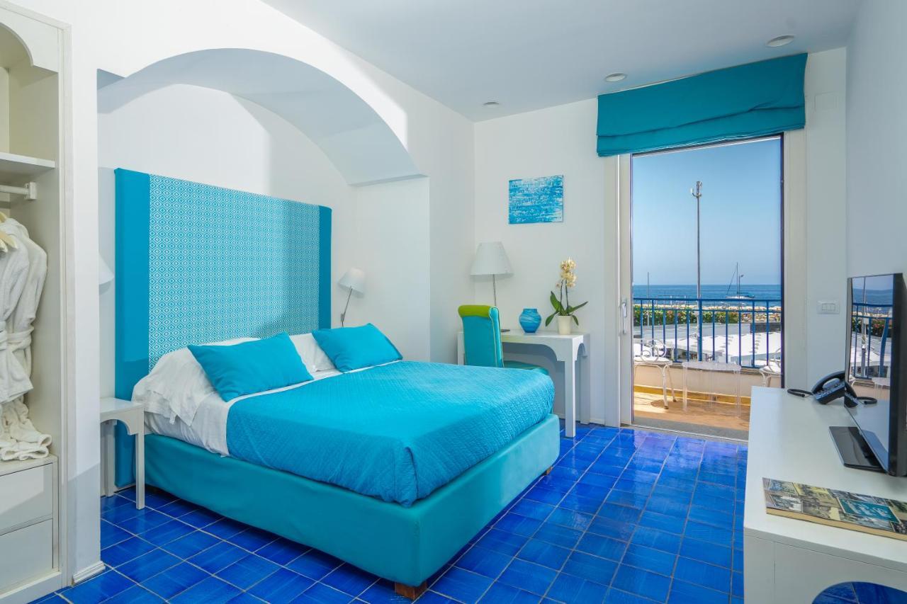 Le Ancore Hotel Vico Equense Exterior photo